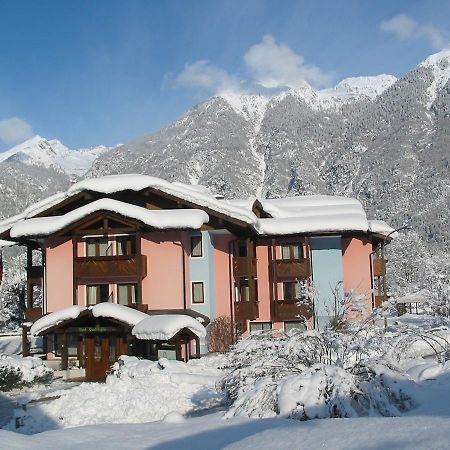 Hotel Quadrifoglio Pinzolo Exterior foto