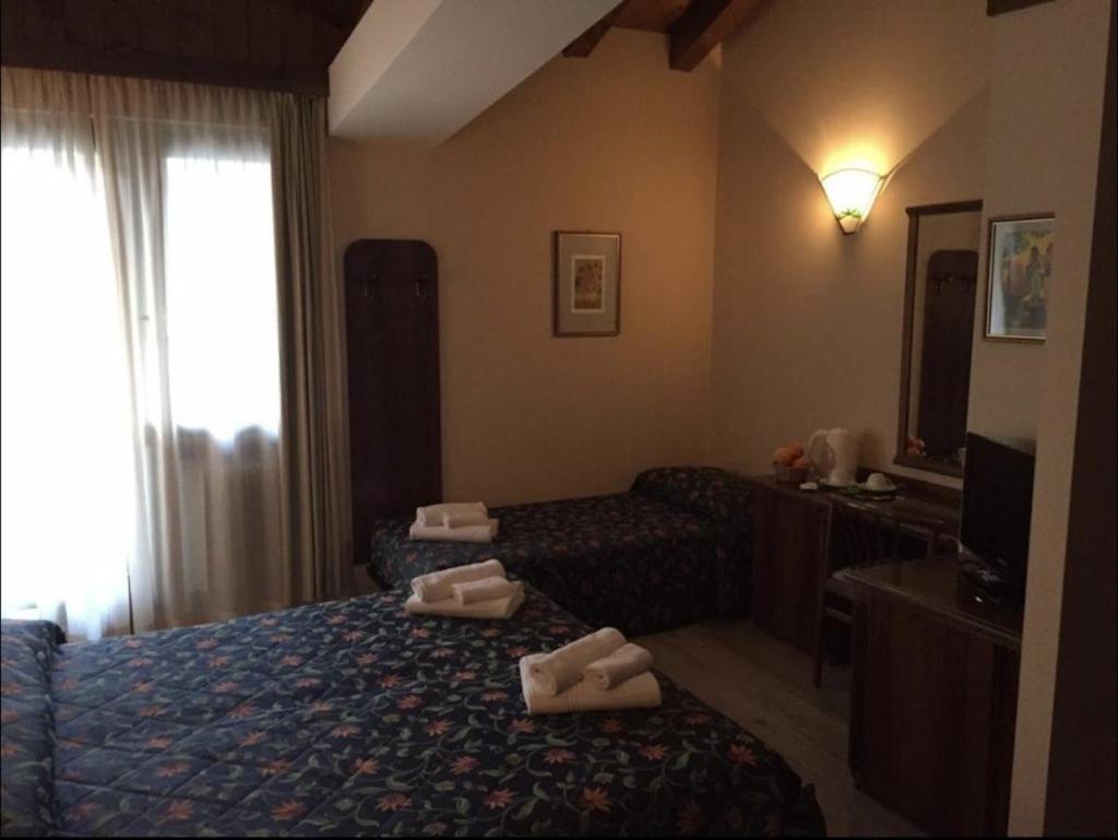 Hotel Quadrifoglio Pinzolo Exterior foto